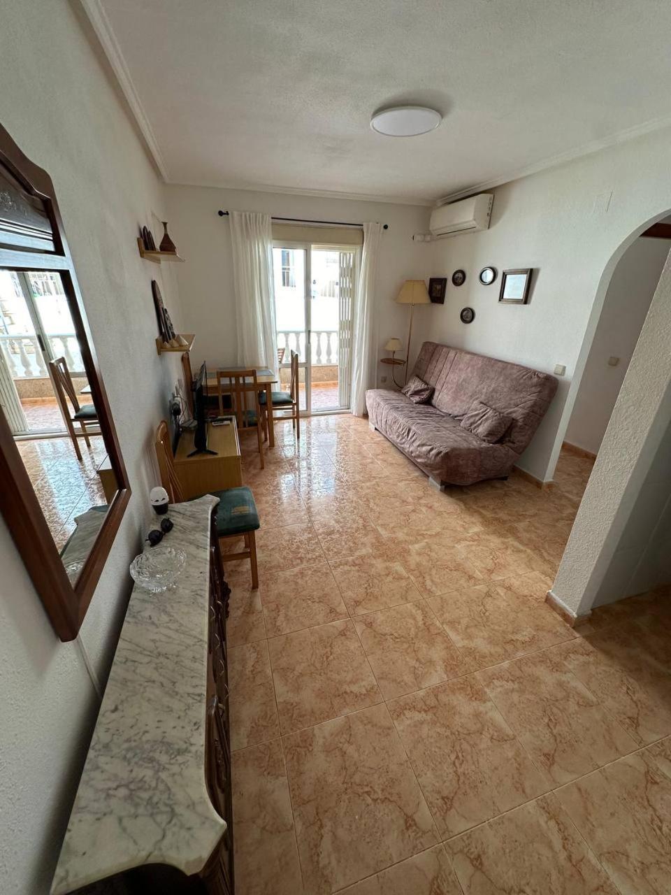 San Pascual Apartment *